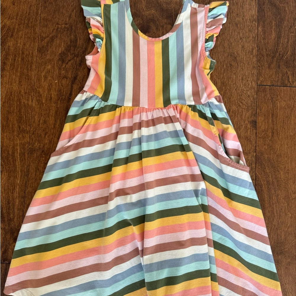 Hanna Andersson Little Girls Skater dress 👗. Size:120 (6-7).